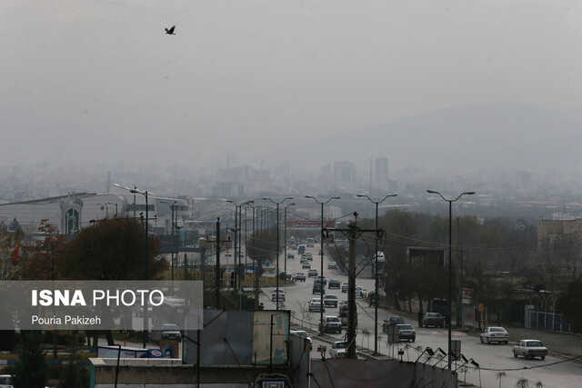 وضعیت خطرناک هوای برخی مناطق تهران / استفاده از سوخت مازوت در نیروگاه ها، عامل اصلی این شرایط