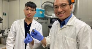 روش جدید دانشمندان سنگاپور برای تبدیل کاغذ باطله به باتری