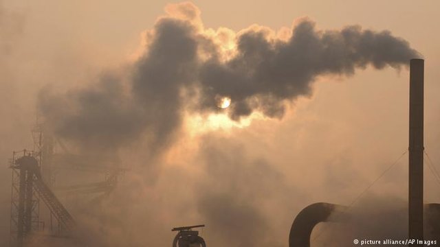 معمای ارتباط "آلودگی هوا"، "نیروگاه‌ها" و "مازوت"