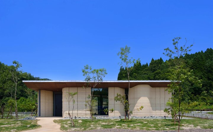 خودکفایی کامل انرژی با خانه هوشمند چاپی متکی بر خورشید و باتری